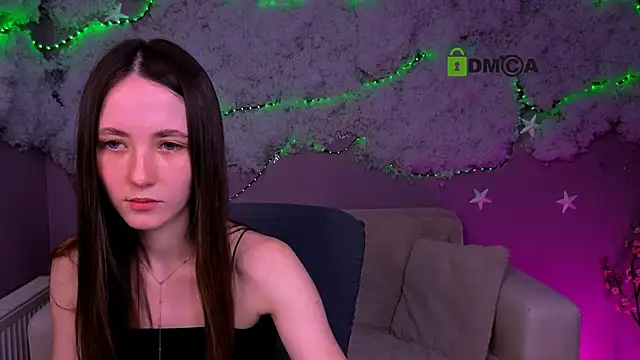 bella dorn online show from May 23, 9:35 am