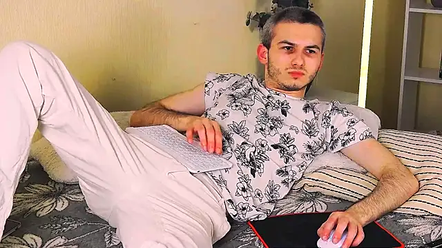 Snapshot of Magic_Storms chatting on March 28, 5:23 pm Magic Storms online show from March 28, 5:23 pm