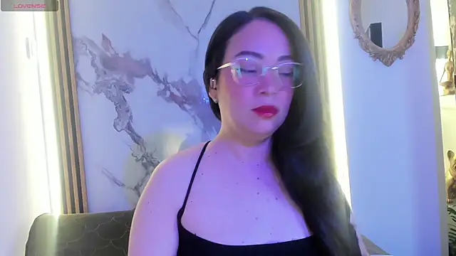 Lilith Owen  online show from March 17, 11:02 am