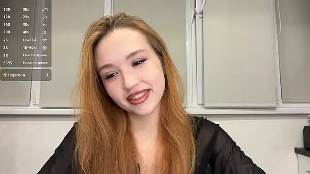 Anne Blossomm online show from August 3, 7:50 pm
