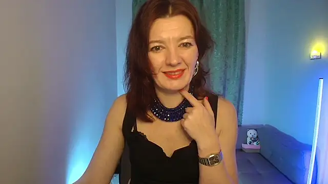 Bonnie Naughtyy online show from April 12, 4:23 pm