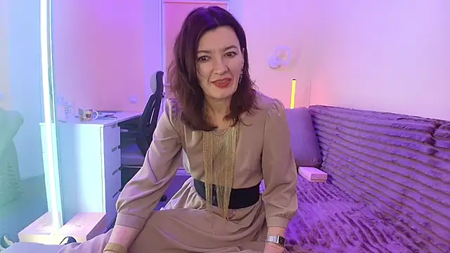 Bonnie Naughtyy online show from May 20, 4:13 pm