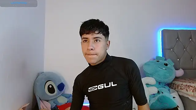 Snapshot of Sebas_fire4 chatting on March 12, 2:12 pm Sebas fire4 online show from March 12, 2:12 pm