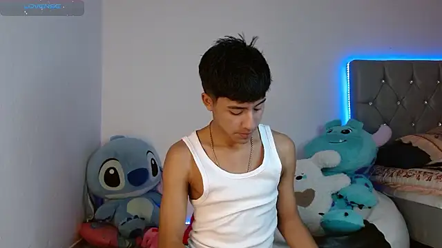 Snapshot of Sebas_fire4 chatting on March 18, 10:02 pm Sebas fire4 online show from March 18, 10:02 pm