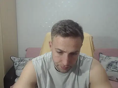 Snapshot of BlondEagleMuscle chatting on March 9, 9:08 pm BlondEagleMuscle online show from March 9, 9:08 pm