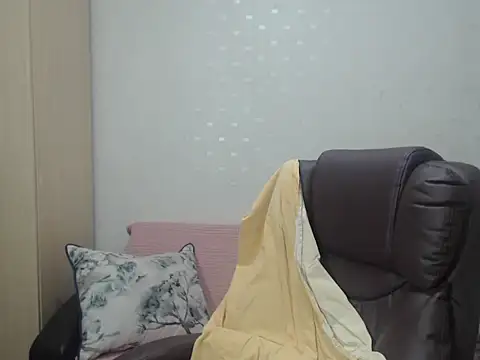 Snapshot of BlondEagleMuscle chatting on March 15, 6:25 pm BlondEagleMuscle online show from March 15, 6:25 pm