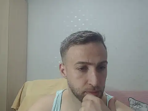 Snapshot of BlondEagleMuscle chatting on March 24, 3:06 pm BlondEagleMuscle online show from March 24, 3:06 pm