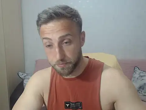 Snapshot of BlondEagleMuscle chatting on May 25, 6:25 pm BlondEagleMuscle online show from May 25, 6:25 pm