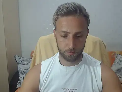Snapshot of BlondEagleMuscle chatting on July 22, 7:38 pm BlondEagleMuscle online show from July 22, 7:38 pm