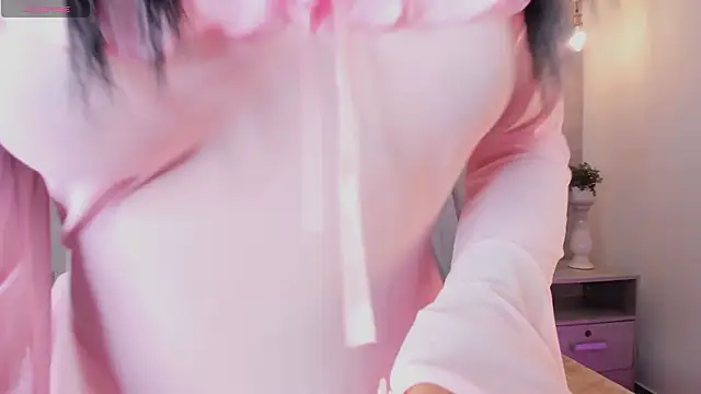 Lilyrousse  online show from March 14, 7:30 pm