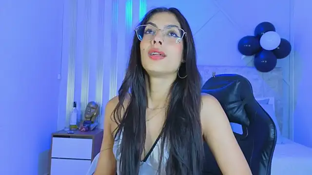 Snapshot of j_belle_ chatting on March 23, 2:54 pm j belle online show from March 23, 2:54 pm