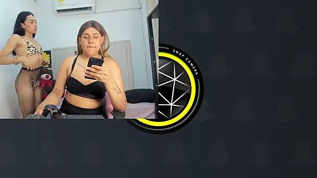 Snapshot of Macabra_hot chatting on March 14, 3:56 am Macabra hot online show from March 14, 3:56 am