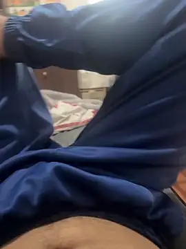 Snapshot of nikos_17 chatting on March 21, 8:30 am nikos 17 online show from March 21, 8:30 am