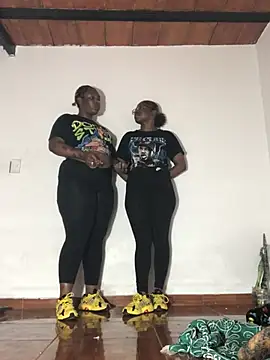 Snapshot of suggar_mommy777 chatting on March 8, 2:48 am suggar mommy777 online show from March 8, 2:48 am