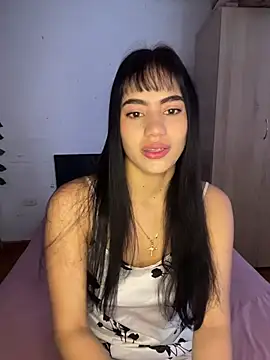 Snapshot of Ariel_blake chatting on June 26, 5:50 pm Ariel blake online show from June 26, 5:50 pm
