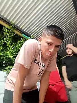 Snapshot of 3hornys-straights chatting on March 15, 2:28 am 3hornys-straights online show from March 15, 2:28 am