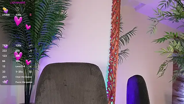 Snapshot of SoyJuliana_19 chatting on May 24, 12:21 pm SoyJuliana 19 online show from May 24, 12:21 pm