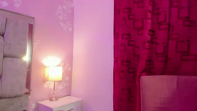 Snapshot of SweetAlana16 chatting on April 23, 2:57 am SweetAlana16 online show from April 23, 2:57 am