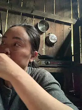 ten-girl-2k5 online show from March 21, 1:32 am