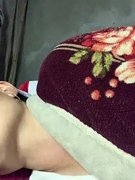 ten-girl-2k5 online show from March 27, 5:46 am