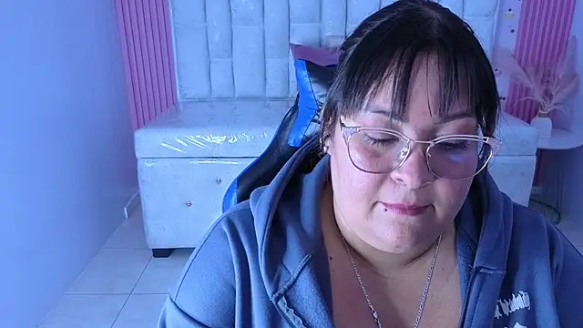 Snapshot of Astrid1_s chatting on March 12, 3:12 am Astrid1 s online show from March 12, 3:12 am