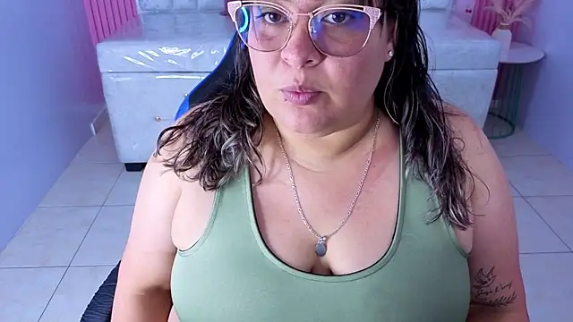 Snapshot of Astrid1_s chatting on March 18, 3:20 am Astrid1 s online show from March 18, 3:20 am