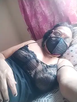 Snapshot of falgunidas58439 chatting on March 28, 10:15 am falgunidas58439 online show from March 28, 10:15 am