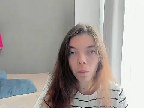 LikaAeiston1 online show from June 13, 5:16 am