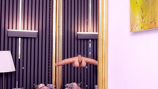 RaniaSnow online show from March 20, 5:18 pm