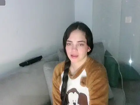 Snapshot of ashely_jensen chatting on March 22, 3:32 am ashely jensen online show from March 22, 3:32 am