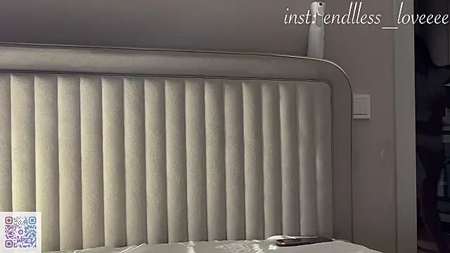 endlless lovee online show from March 12, 9:10 pm