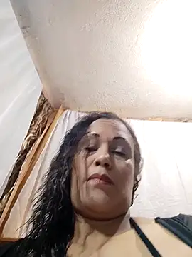 maroita online show from May 5, 1:41 pm