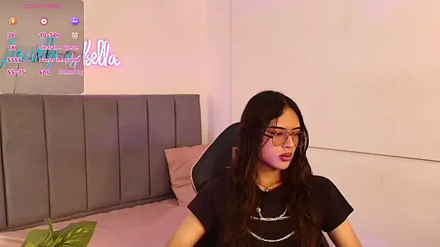 Snapshot of KVAS_TAY1 chatting on March 23, 11:58 am KVAS TAY1 online show from March 23, 11:58 am