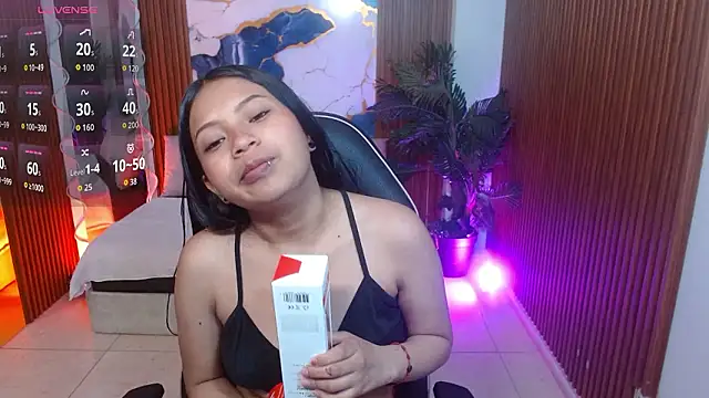 Maile Tay online show from March 11, 11:38 am