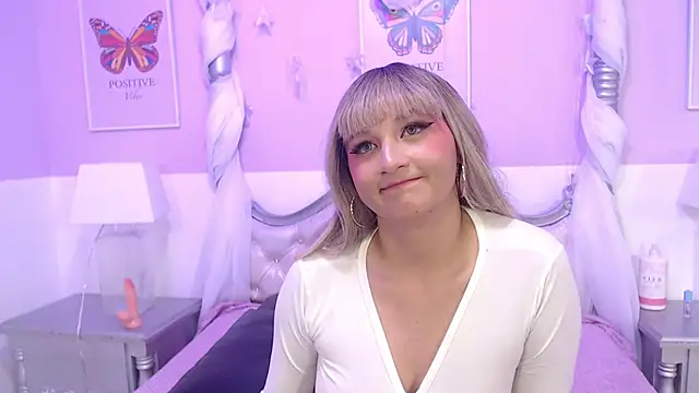 Snapshot of Oriana_Larsson chatting on March 18, 11:57 am Oriana Larsson online show from March 18, 11:57 am