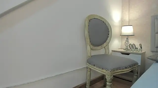 Snapshot of aria_walker_ chatting on March 20, 11:37 am aria walker online show from March 20, 11:37 am