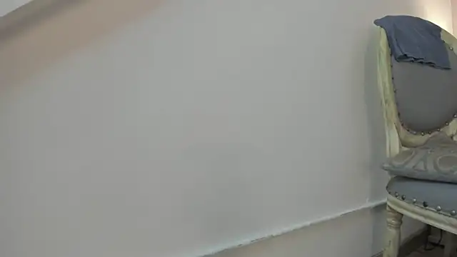 Snapshot of aria_walker_ chatting on March 25, 11:38 am aria walker online show from March 25, 11:38 am