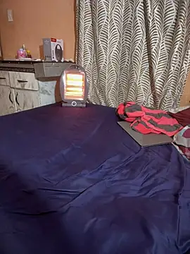 Snapshot of wildthroat chatting on March 25, 1:22 am wildthroat online show from March 25, 1:22 am