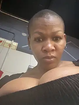 Snapshot of wildthroat chatting on March 27, 12:49 pm wildthroat online show from March 27, 12:49 pm