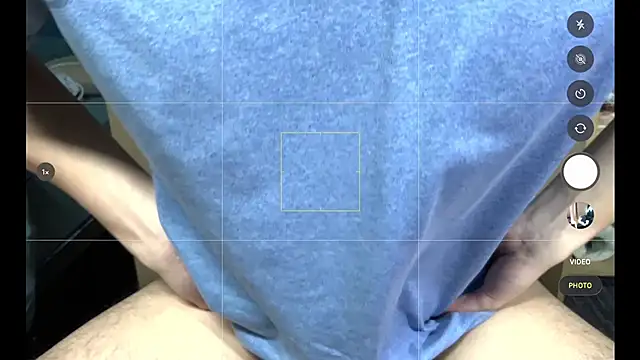 Snapshot of hoppyhops chatting on March 22, 3:15 pm hoppyhops online show from March 22, 3:15 pm