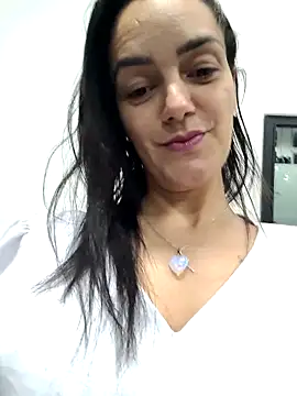 Snapshot of Docemulherr chatting on March 23, 6:28 am Docemulherr online show from March 23, 6:28 am