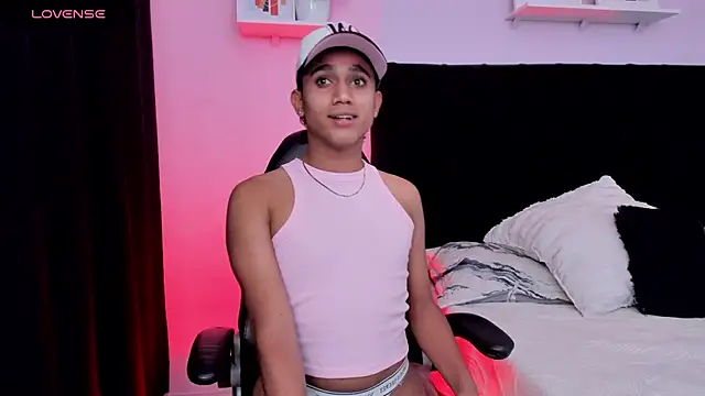 Snapshot of Morgan_Bladee chatting on March 28, 4:34 am Morgan Bladee online show from March 28, 4:34 am