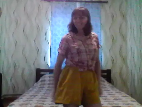 Snapshot of Alisaprice077 chatting on March 28, 8:36 am Alisaprice077 online show from March 28, 8:36 am