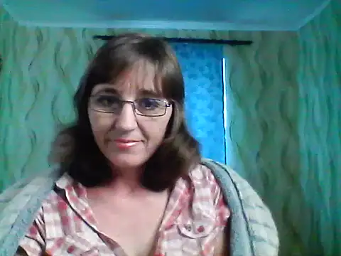 Snapshot of Alisaprice077 chatting on March 30, 9:43 am Alisaprice077 online show from March 30, 9:43 am
