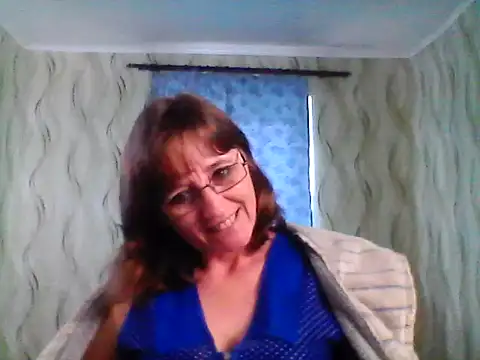 Snapshot of Alisaprice077 chatting on March 31, 8:04 am Alisaprice077 online show from March 31, 8:04 am