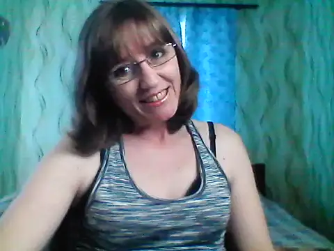 Snapshot of Alisaprice077 chatting on April 6, 8:59 am Alisaprice077 online show from April 6, 8:59 am
