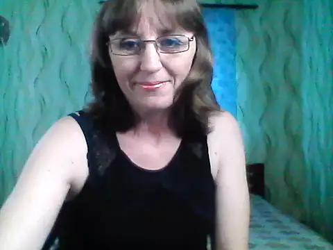 Snapshot of Alisaprice077 chatting on April 11, 7:56 am Alisaprice077 online show from April 11, 7:56 am