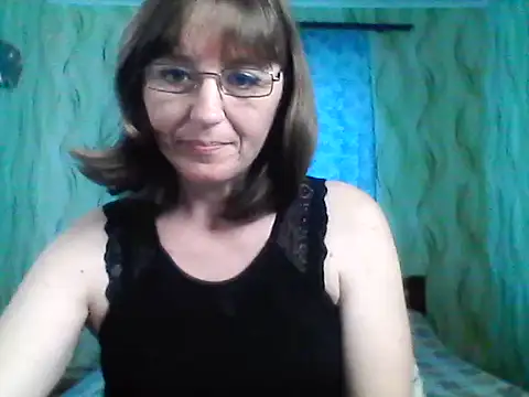 Snapshot of Alisaprice077 chatting on April 13, 7:36 am Alisaprice077 online show from April 13, 7:36 am