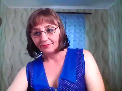 Snapshot of Alisaprice077 chatting on April 20, 8:50 am Alisaprice077 online show from April 20, 8:50 am