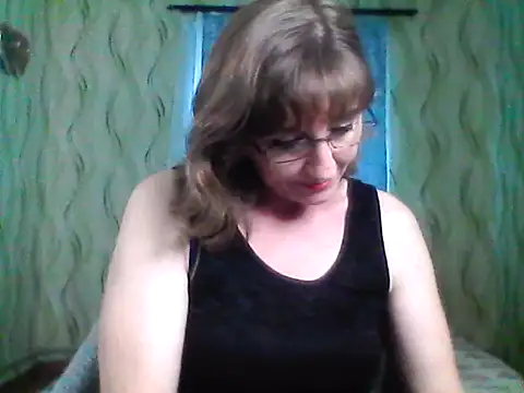 Snapshot of Alisaprice077 chatting on June 4, 8:53 am Alisaprice077 online show from June 4, 8:53 am